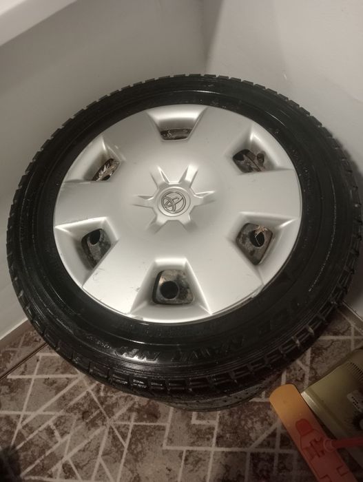 Зимние шины с дисками 195/60 R15 
Про