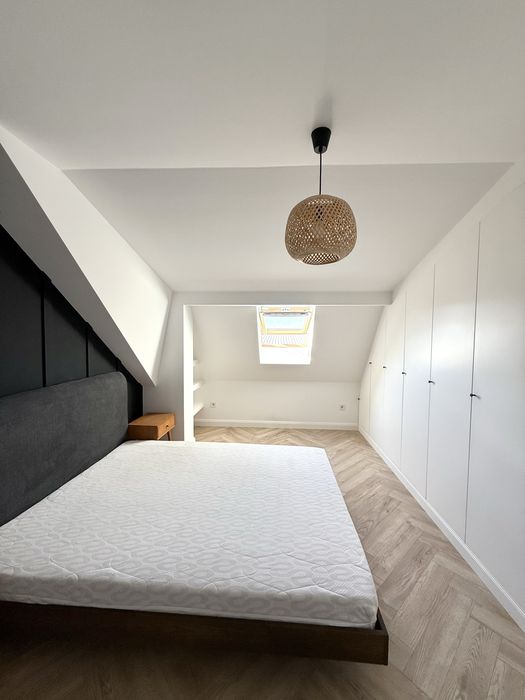 Apartament spațios cu 3 camere, mansardă – Strada Cetății, lângă Jysk