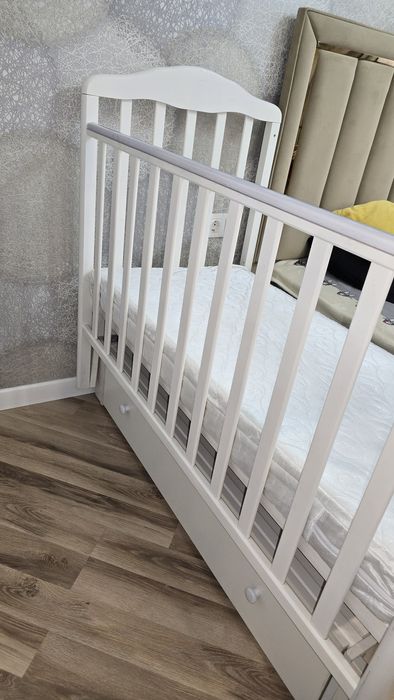 Детская кровать - манеж