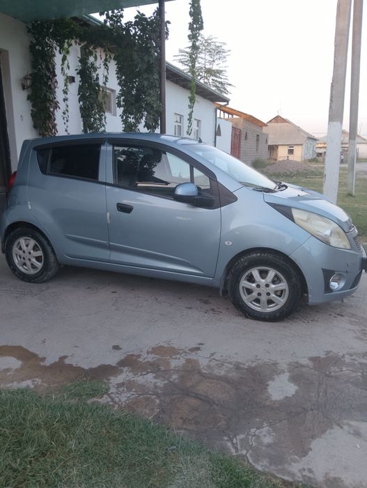 Chevrolet Spark.  2 - позиция.