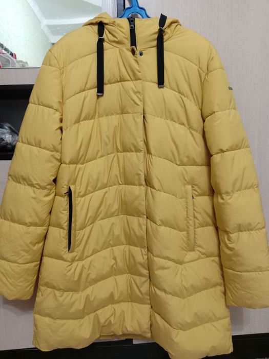 Продам куртку женскую