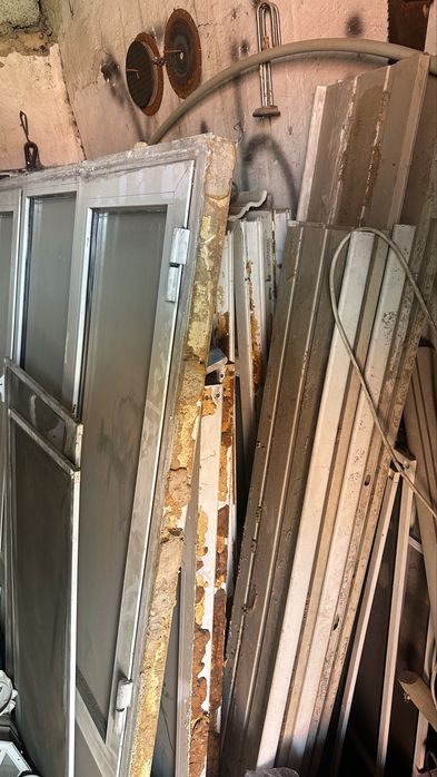 Пластик терезелер