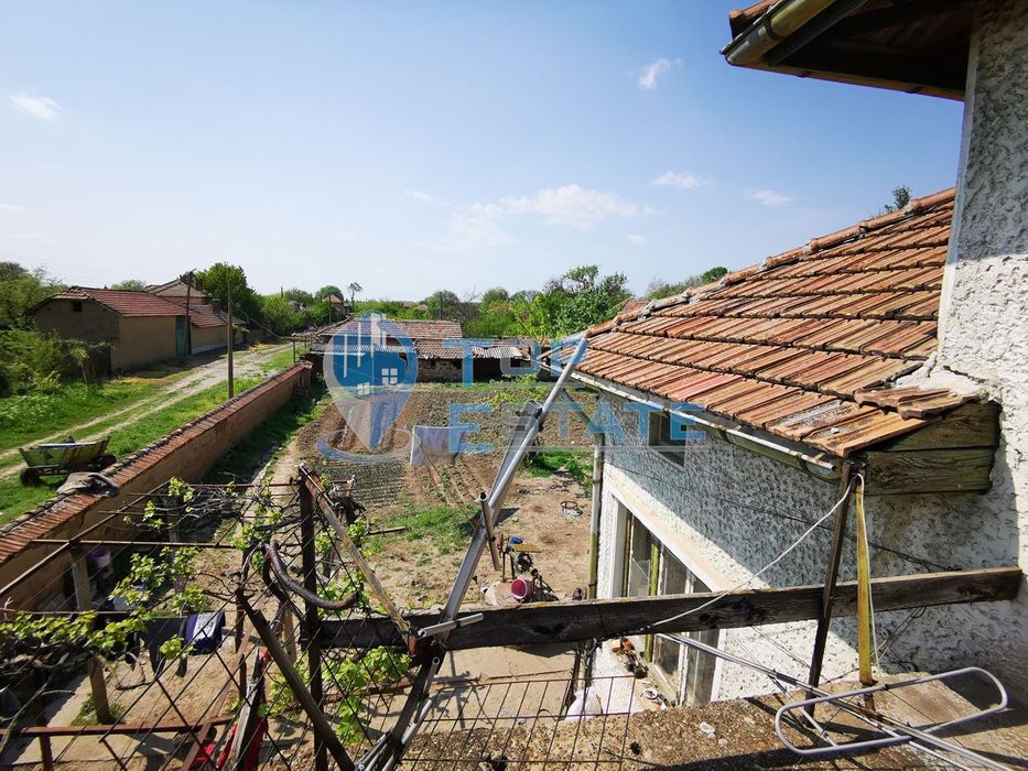 Продава се Къща в с. Бутово, Област Велико Търново - 90 кв.м за 340 €/кв.м - Снимка #2
