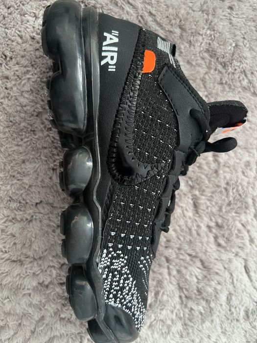 Adidasi off white vapormax