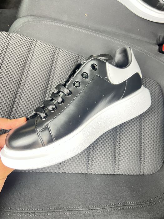 Vand adidasi alexander MCqueen