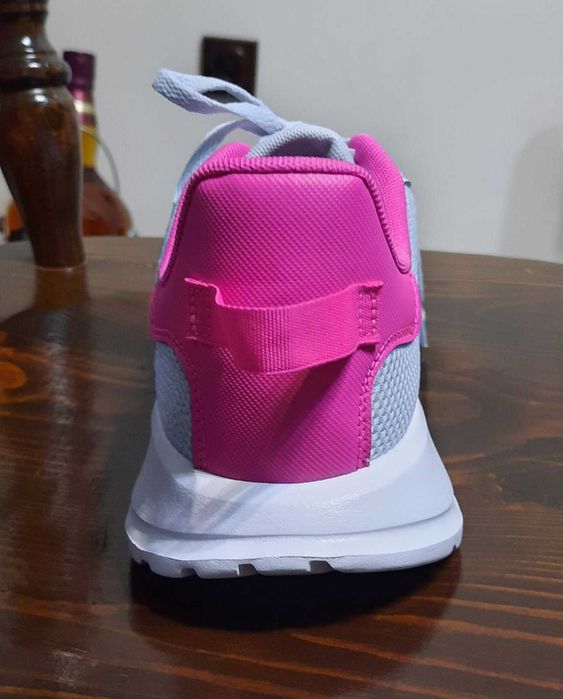 Маратонки Adidas