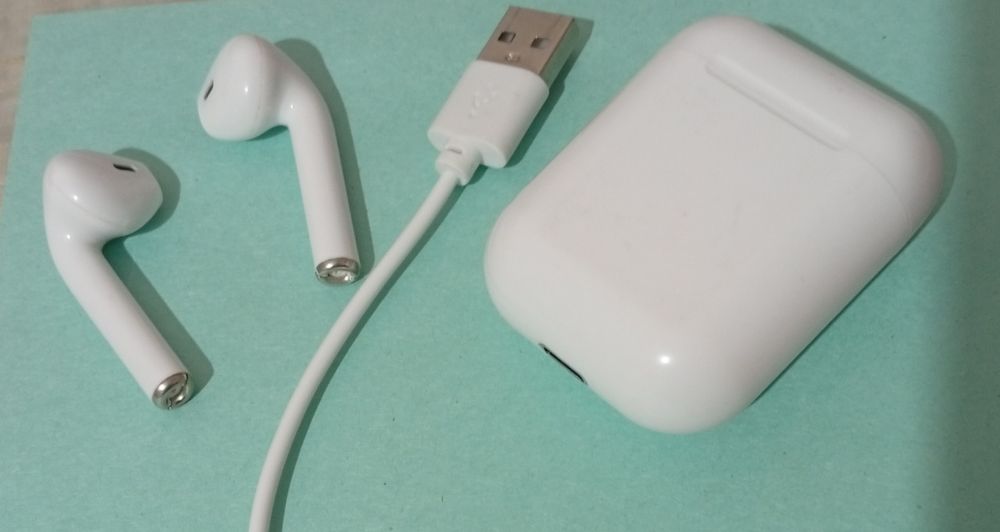 Naushnik Bluetooth..