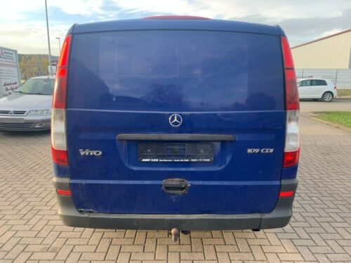 Dezmembrez mercedes  vito  2005