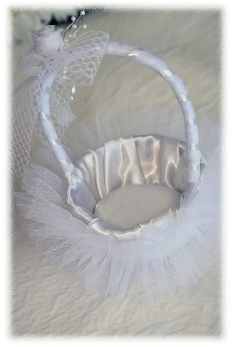 Сватбени кошнички и чаши