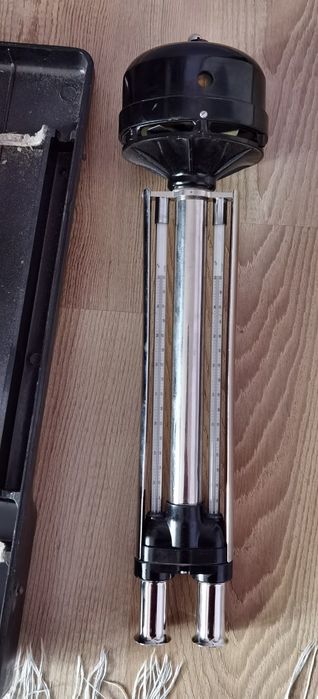 Уред за измерване на температура и вятър