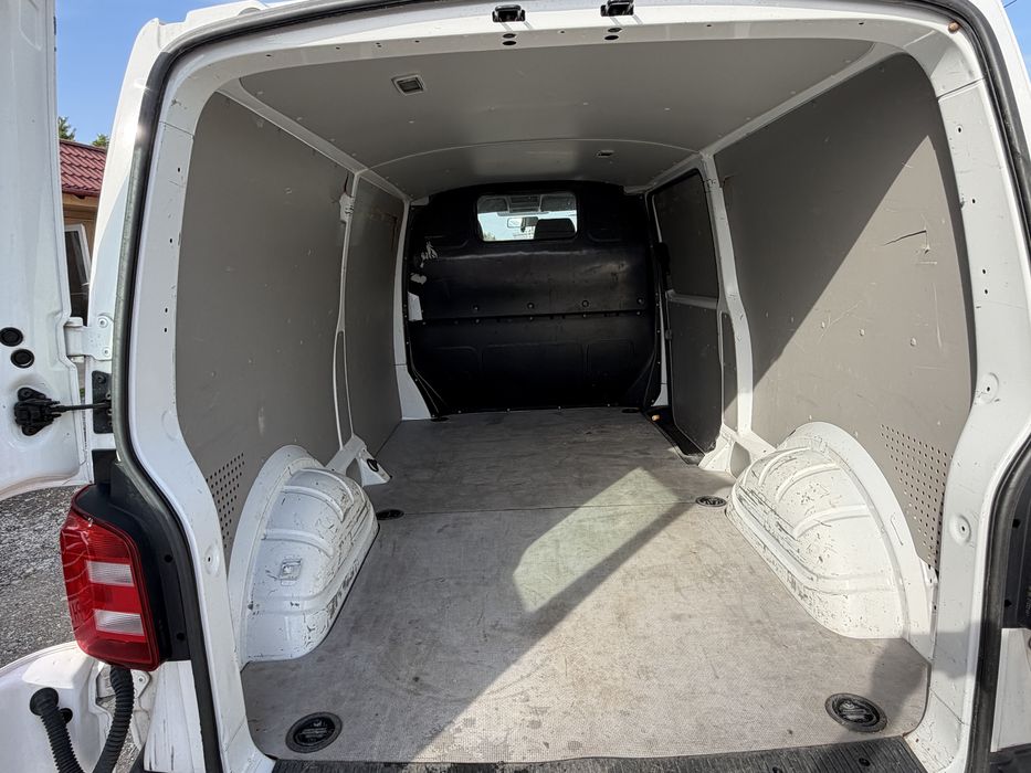 Volkswagen Transporter T6 Autoutilitară 2016 2.0TDI *TVA Inclus/Deductibil*
