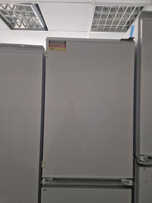 Хладилник за вграждане Inventum 85см А++