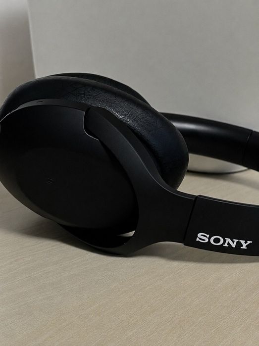 Vând/schimb Casti Sony WH-H910N