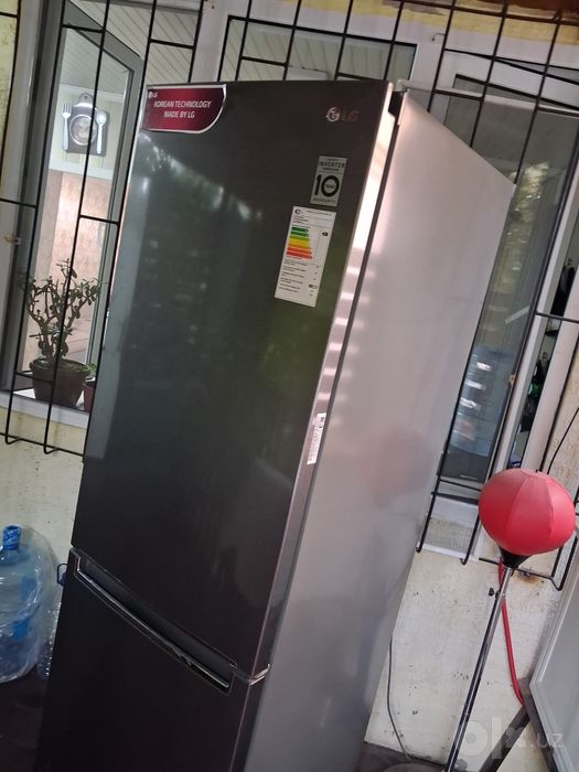 Холодильник продается