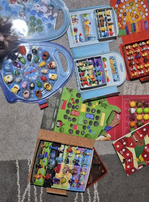 Пъзели,игри, плачещо бебе