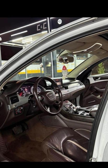 Vand Audi A8 2017