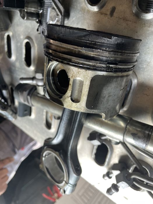 Pistoane mercedes sprinte 150 cp