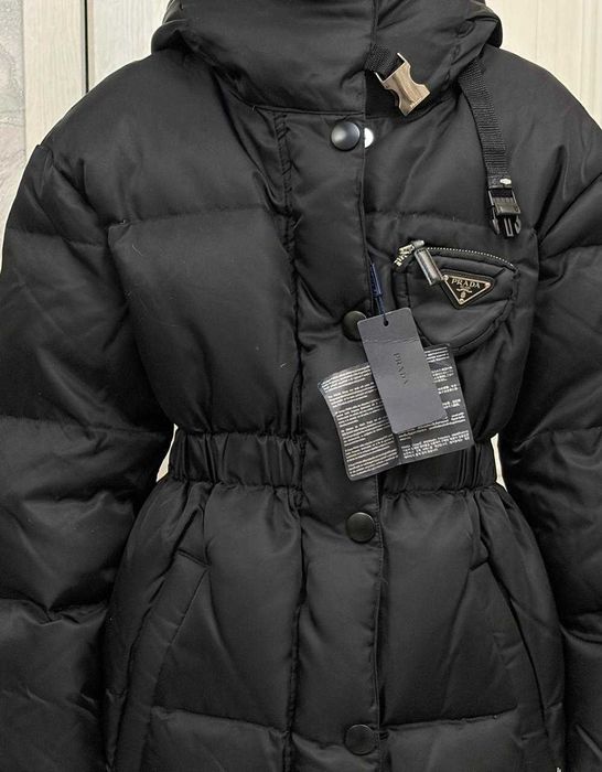 Продам куртку Прадо.