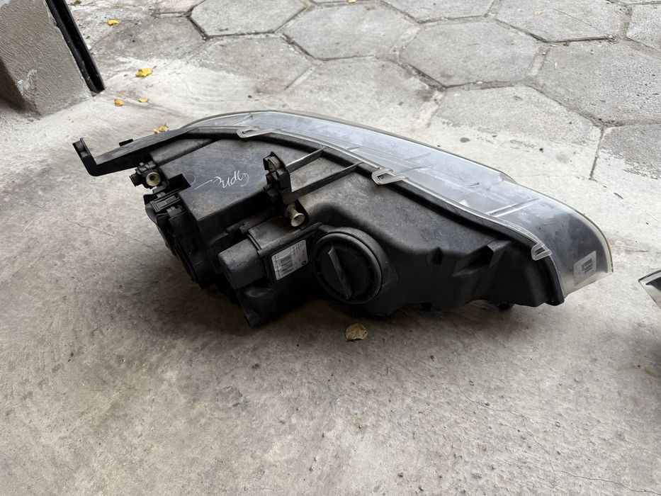 BMW X5 E70 БМВ Х5 Е70 Динамик фарове ксенон