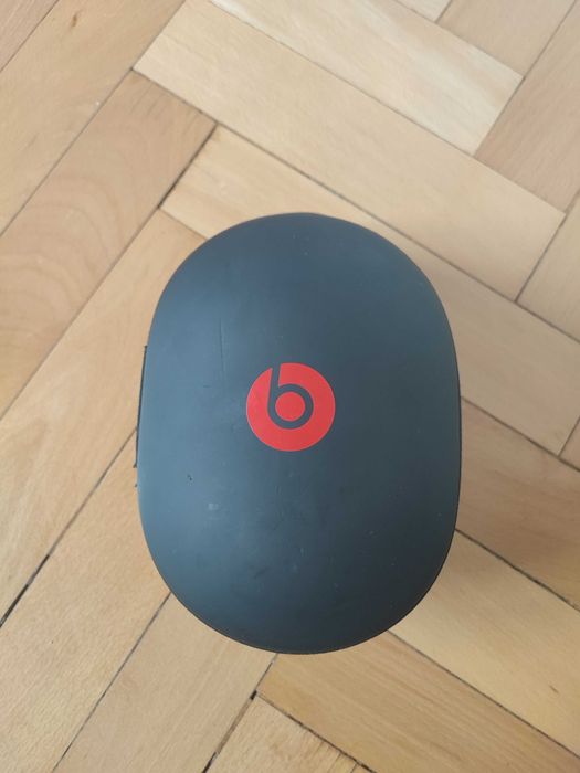 Твърд калъф за големи слушалки Beats by Dre