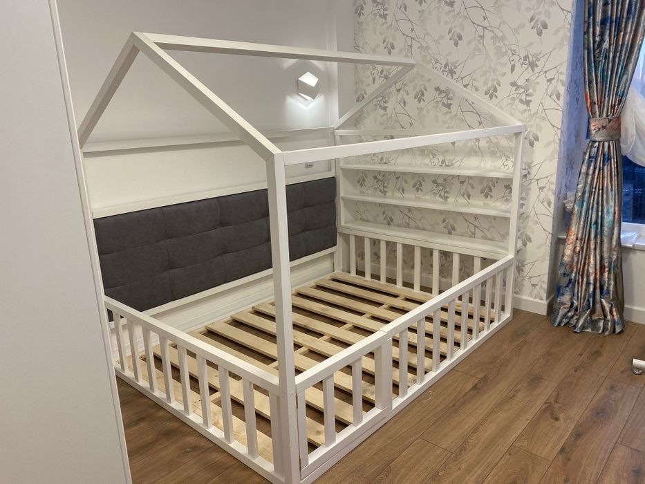 Pat casuta Montessori, pat tapitat, pat etajat, pat copii