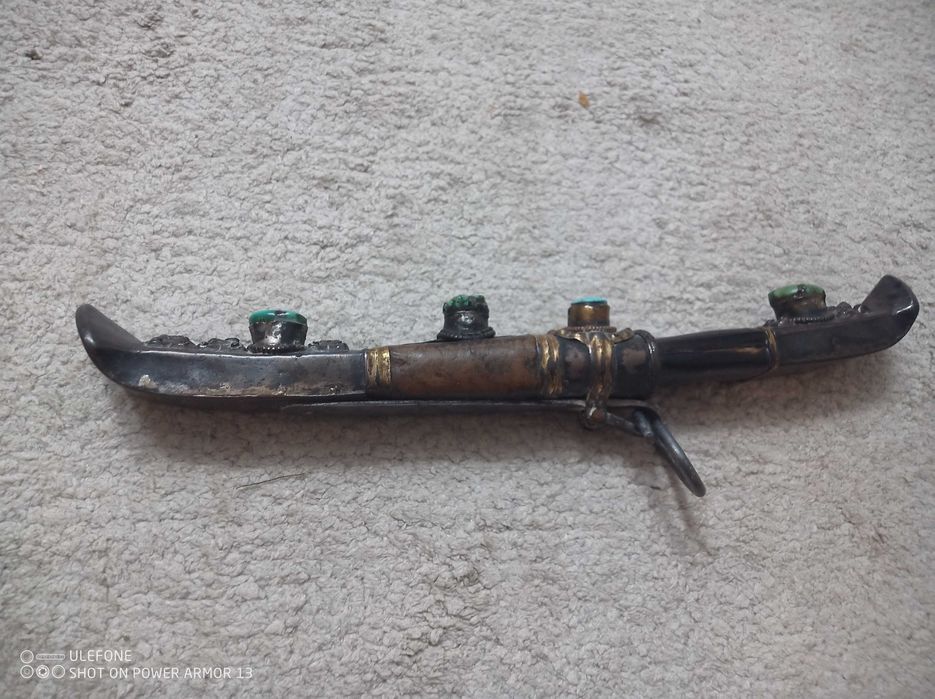 Продавам тибетски нож