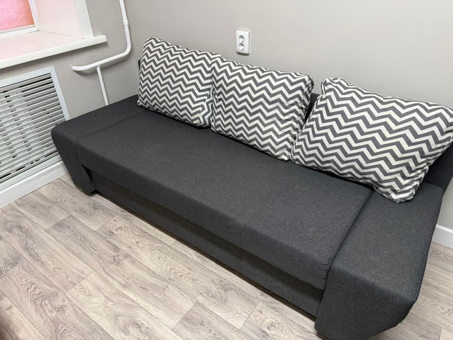 Продам диван 40к торг