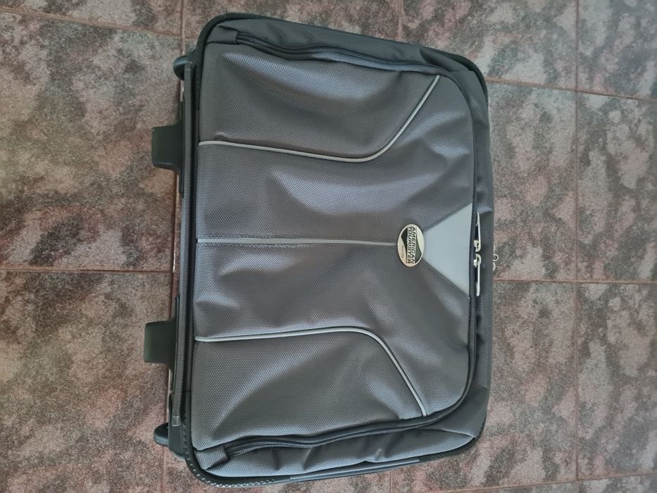 Продавам/куфар/бизнес чанта American Tourister AT Work - мобилен офис