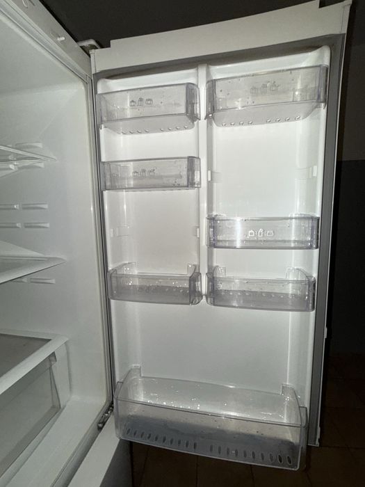 Продаю холодильник LG