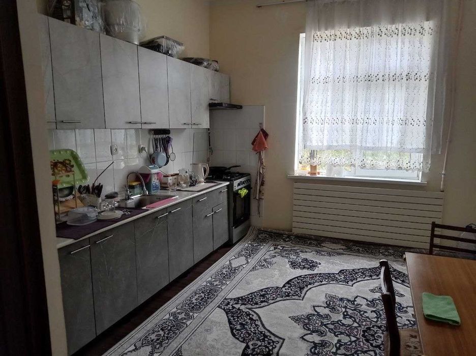 Ховли катедж сотилади 6 соток 5хонали