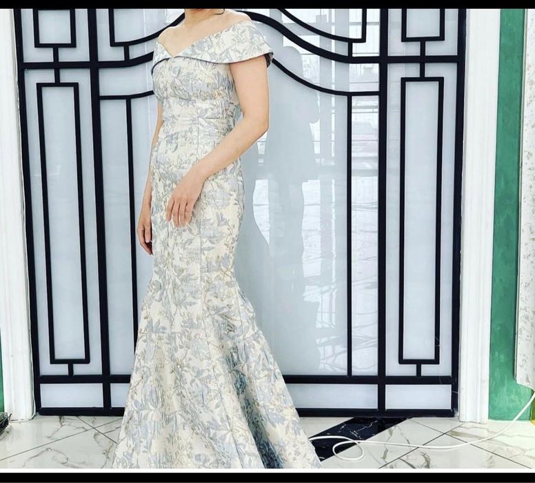 Вечернее платье