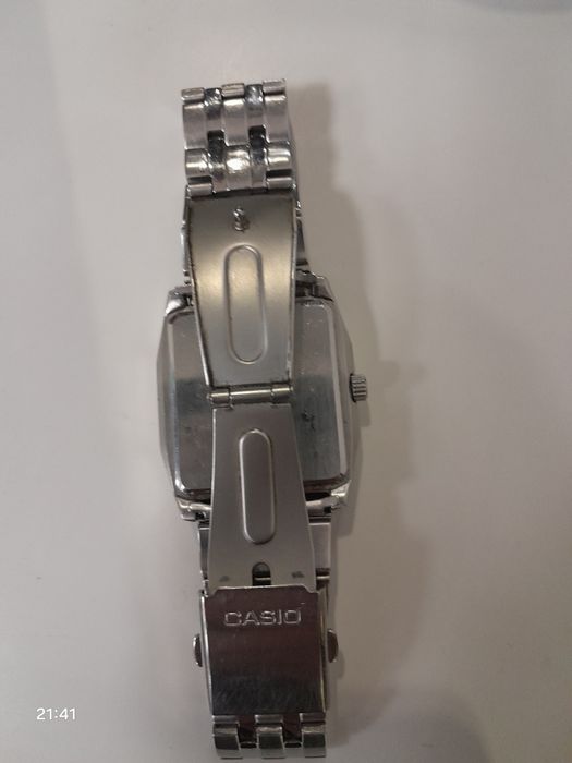 Часы CASIO продам
