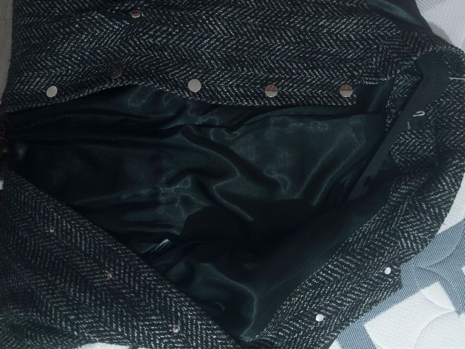 Продам верхню одежду