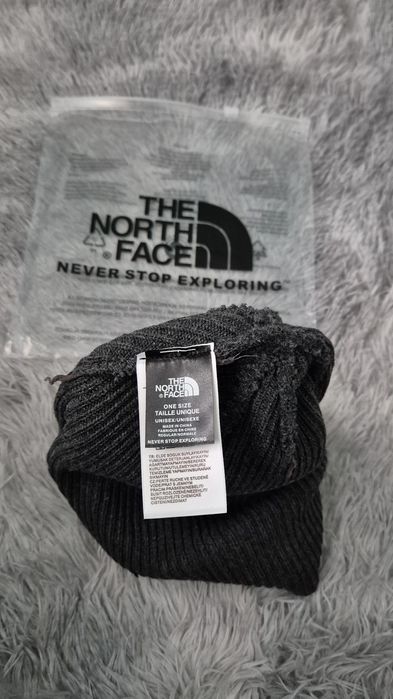 Caciula The North Face gri inchis