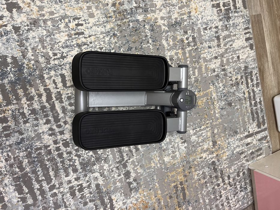 Продам домашний тренажор .