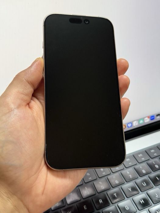 iPhone 16 Pro  Перфектен!