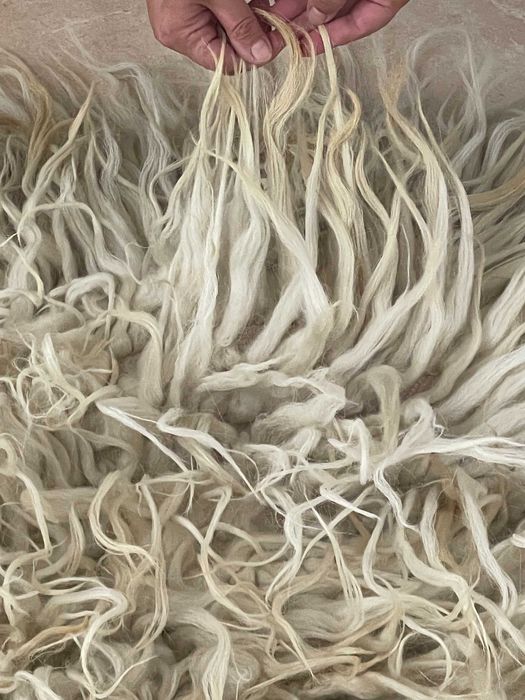 Рядкост: 6 ръчнотъкани китеници от 100% мериносна вълна