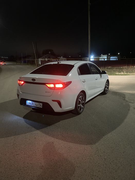 Киа рио 2019.