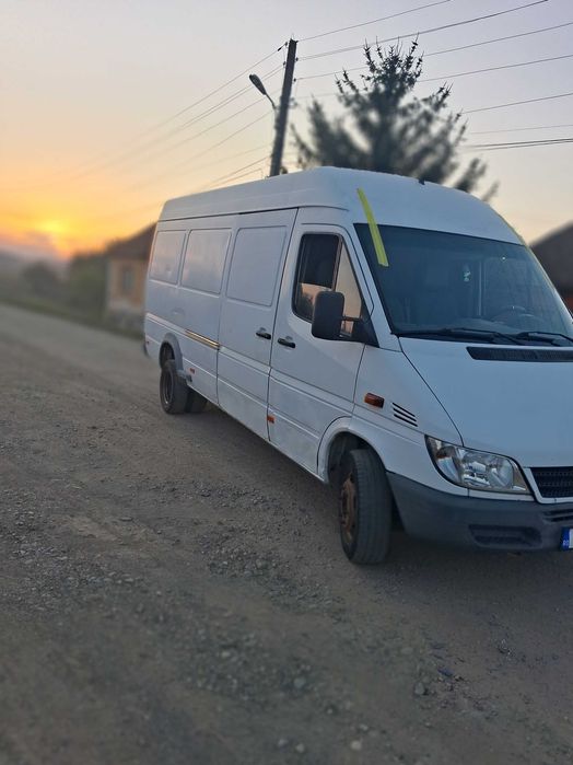 Mercedes-sprinter 413