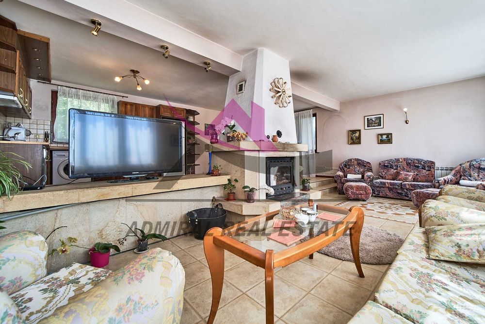 Продава се Къща в Варна, Виница - 154 кв.м за 1338 €/кв.м - Снимка #3