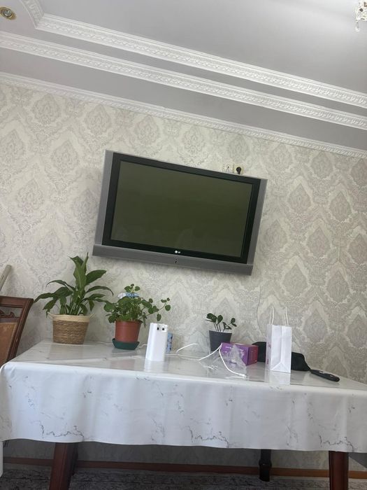 Телевизор LG рабочий