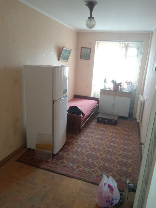 Продам 4-комнатную квартиру