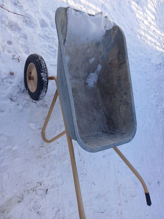 Продам тачку стройтельную