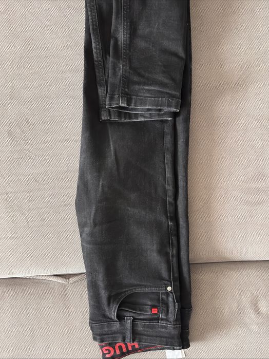 Blugi Hugo Boss