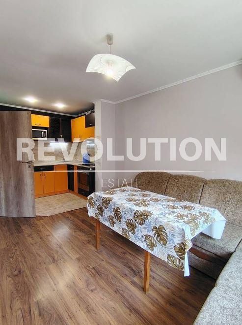 Дава се под наем Тристаен апартамент в Варна, Лятно кино Тракия - 78 кв.м за 600 € - Снимка #3