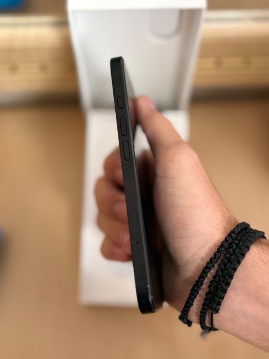 iPhone 16 128 GB Black impecabil