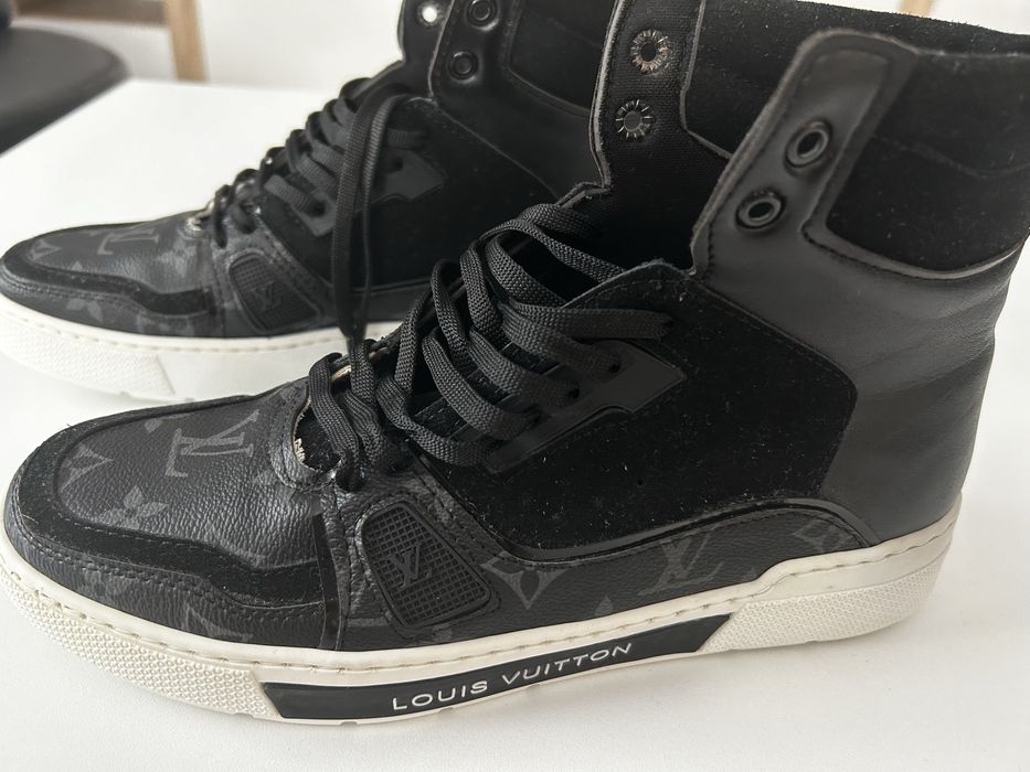 Papuci Louis Vuitton ne-folosiți de bărbati