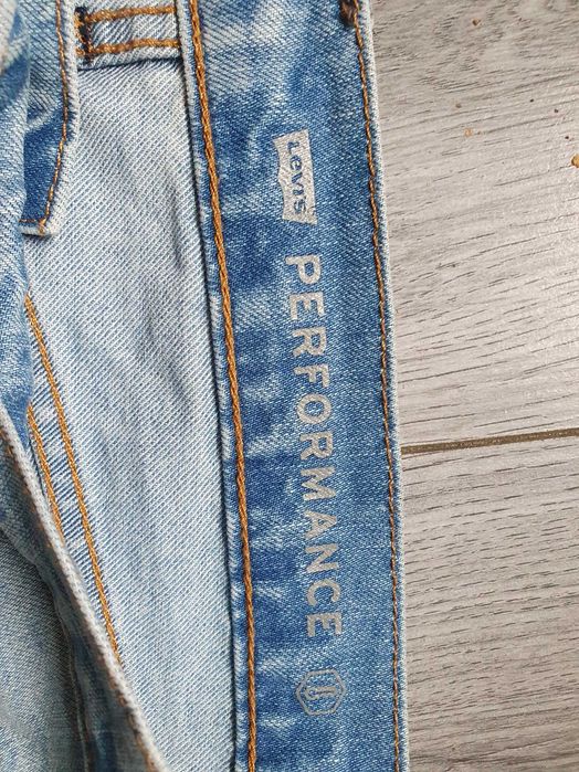 Blugi LEVI'S 511 Slim Performance - Marime W34 L30 (Talie 91 cm)