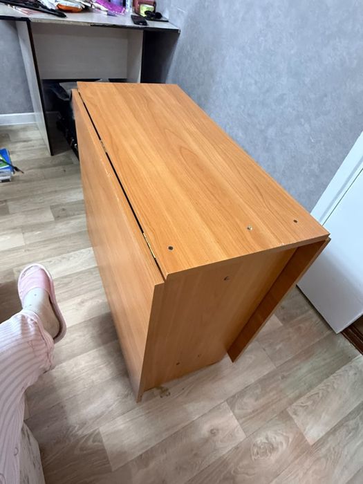 Продам стол книжка на кшт