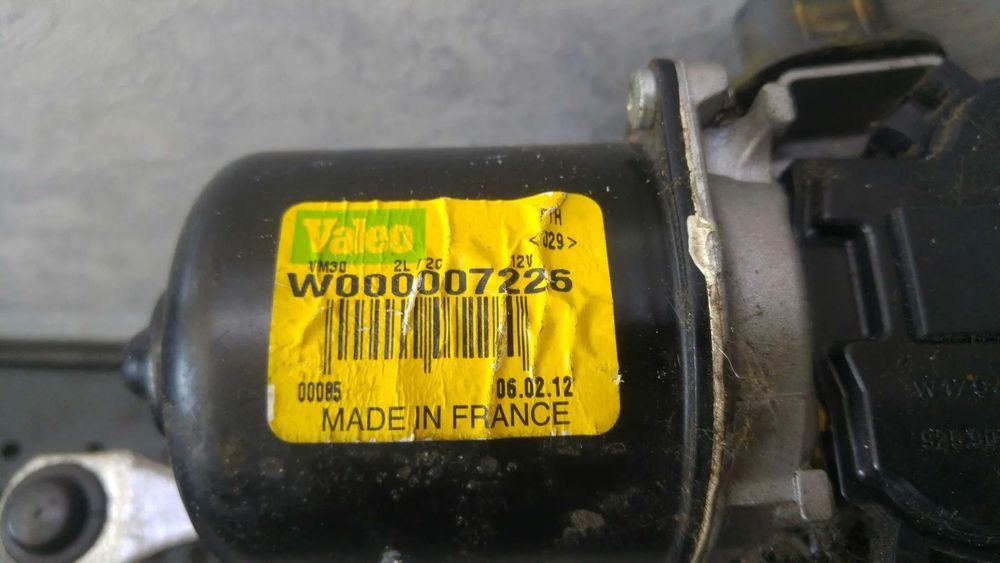 Ansamblu stergator motoras renault megane 3 w000007226